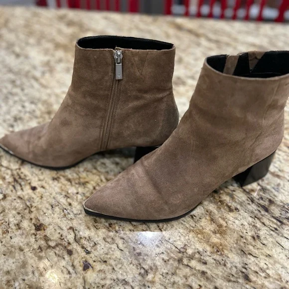 Kenneth Cole New York, Roanne, Tan/Brown, Suede Booties - Picture 3 of 8